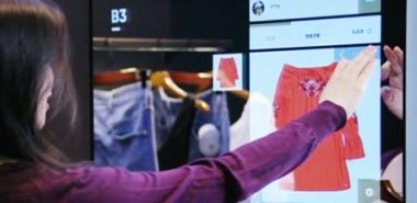 RFID试衣镜 搭配方案任你挑选