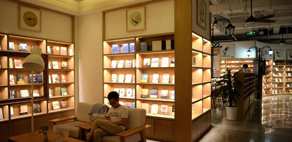 重庆武隆区建成3个免费智能微书房RFID实现高效率监管