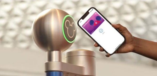 迪士尼将推魔法腕带服务项目：融合RFID标签感应功能，直刷就能入园