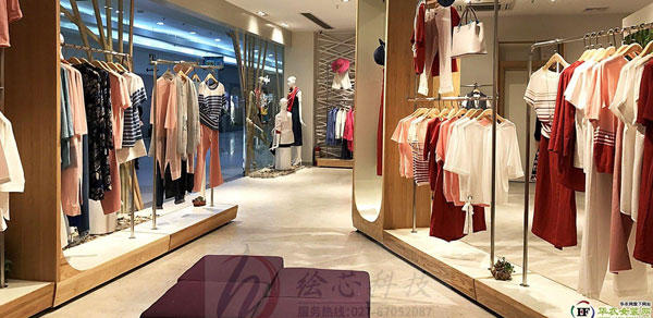 服装行业中RFID标签形态的奇特演化