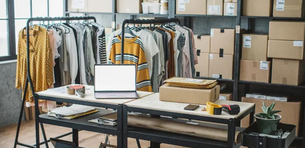 时装公司利用RFID服装电子标签优化运营